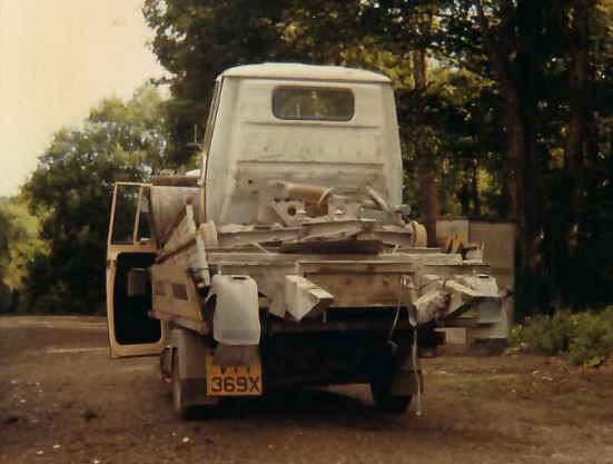 Piaggio loaded with scrap vehicle