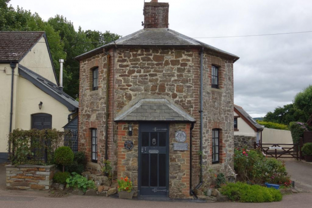 Cheriton Bishop toll house