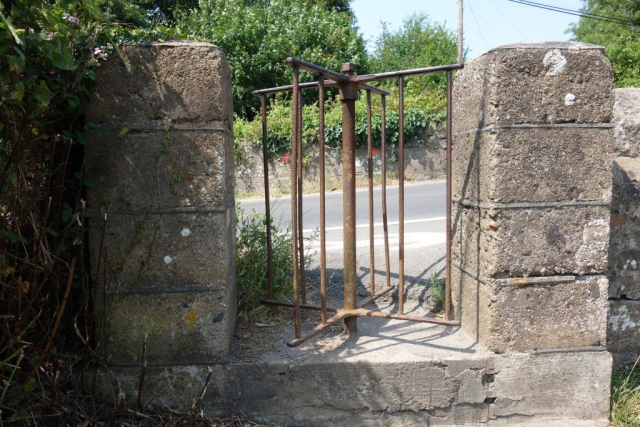 North Tawton, Taw Bridge