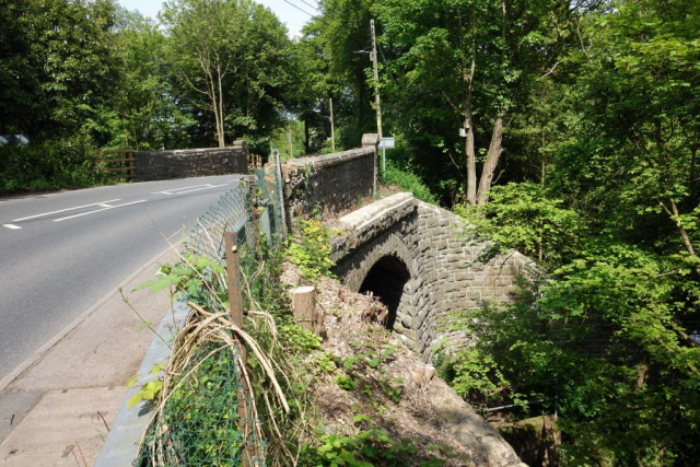 Howden Court Bridge