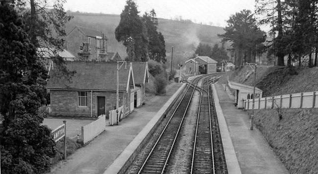 Bampton Station