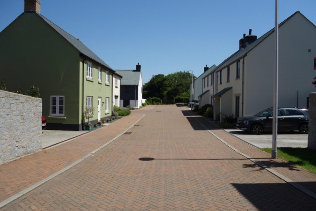 The paving does not really belong in Chagford. The scout was delighted to see only a few cars parked on the roads. Bellacouch Meadow