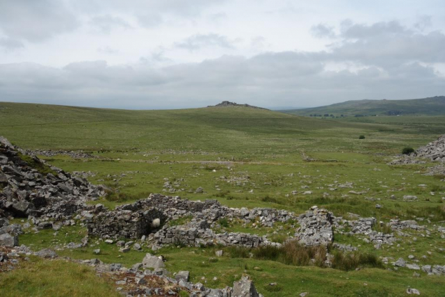 The standard gauge siding can be seen at centre. The branch can be made out circling King's Tor. Foggintor